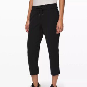 Lululemon On The Fly Crop Pants Size 4